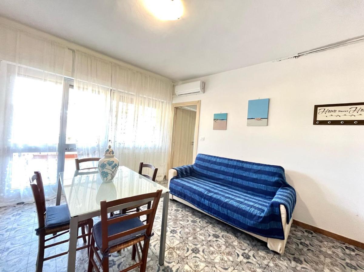 Imperiale Apartment Tirrenia Eksteriør billede