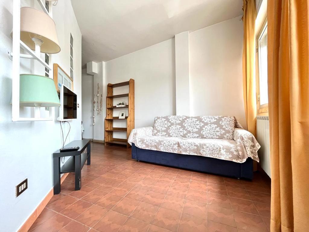 Imperiale Apartment Tirrenia Eksteriør billede