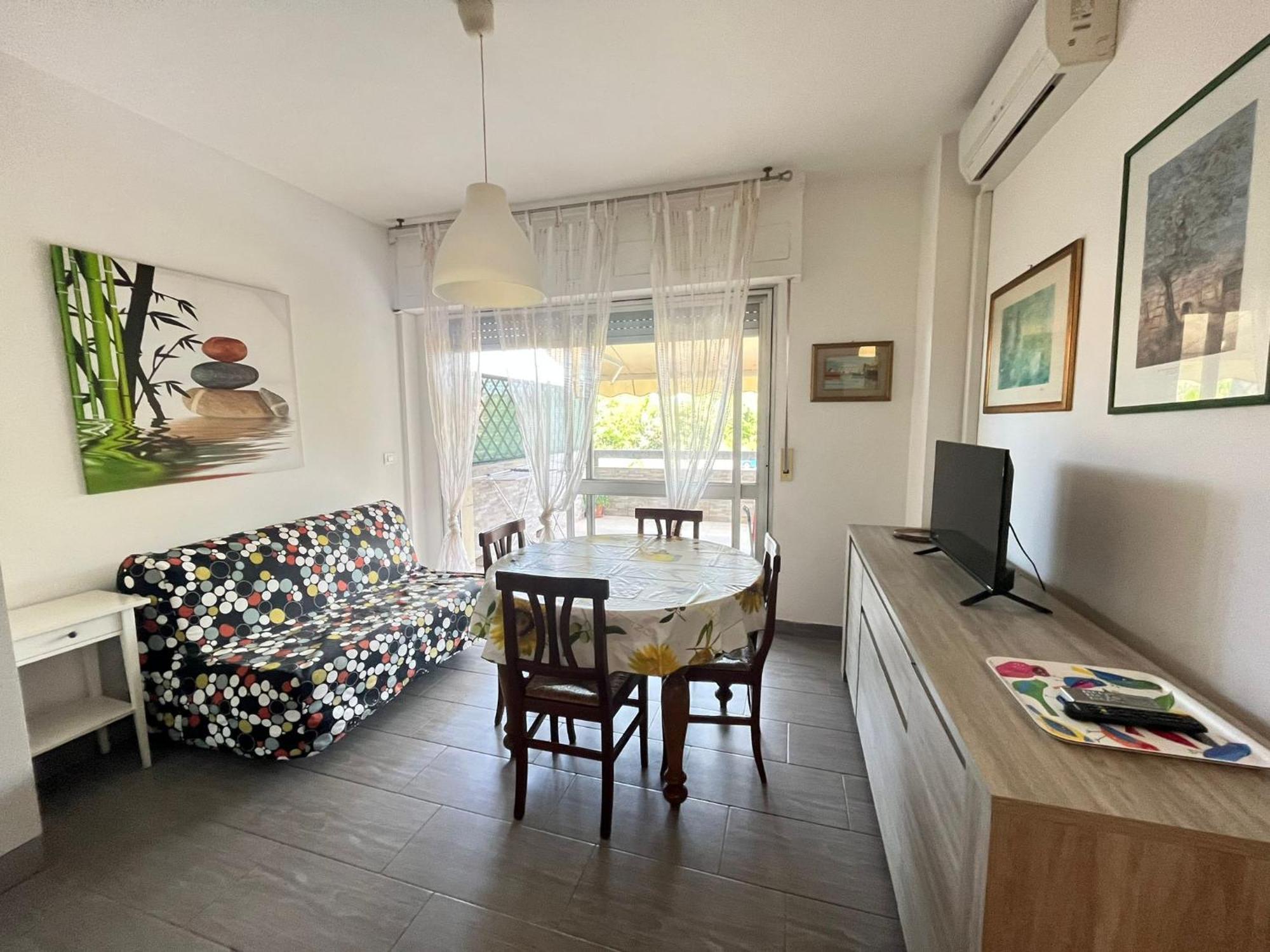 Imperiale Apartment Tirrenia Eksteriør billede