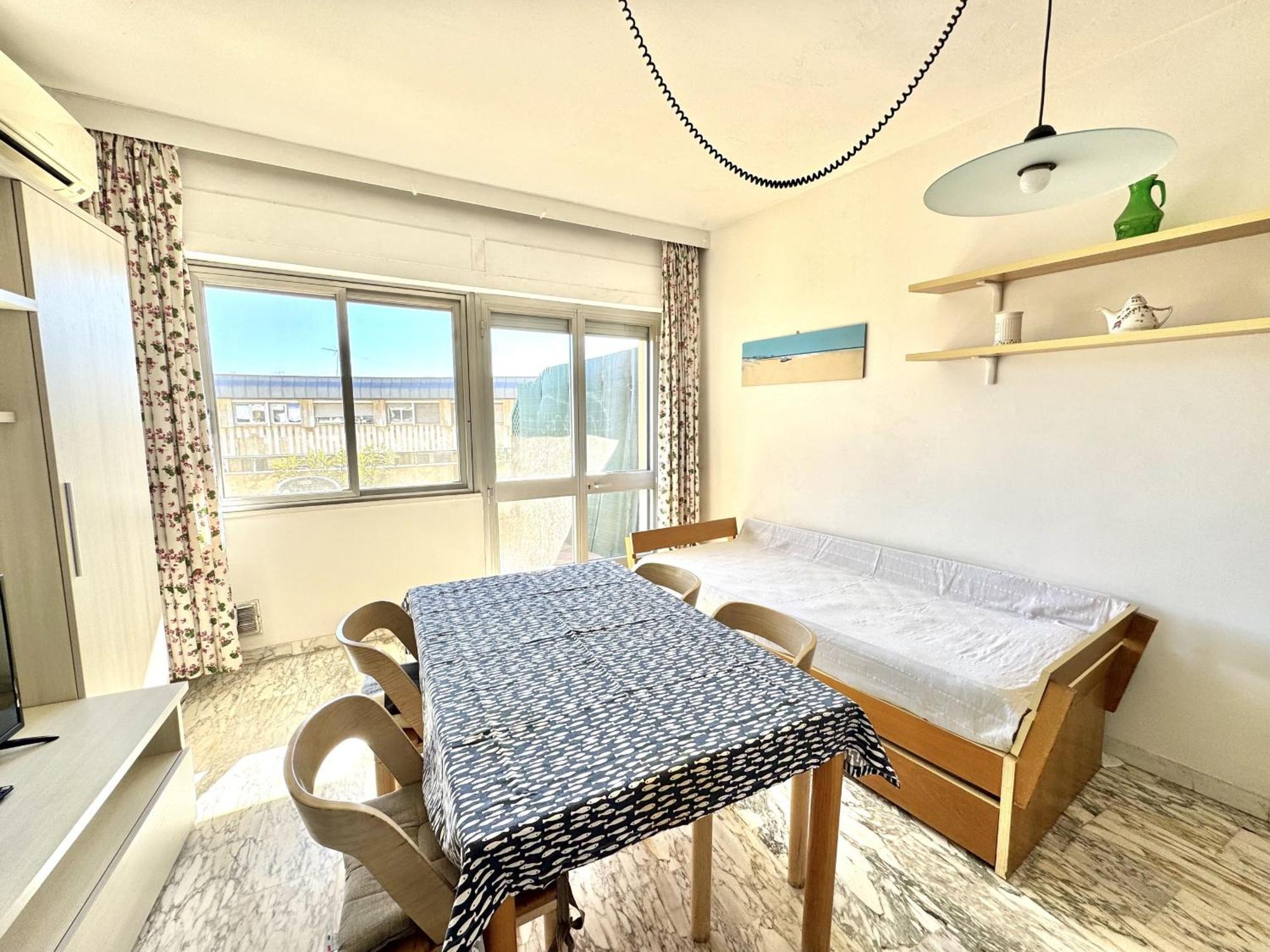 Imperiale Apartment Tirrenia Eksteriør billede